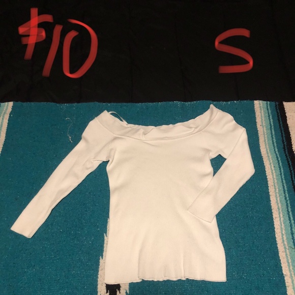 Stylish tops of all colors and sizes! - Picture 8 of 16